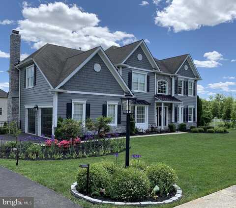 4217 HORSESHOE WAY, CHALFONT, PA 18914