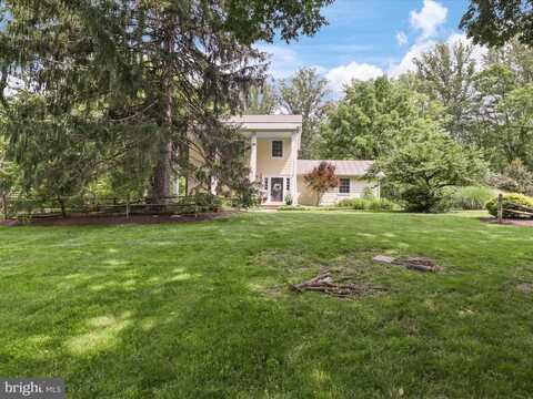 8301 CRESTRIDGE RD, FAIRFAX STATION, VA 22039
