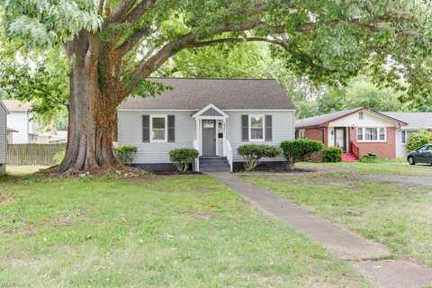 2905 Victoria BLVD, Hampton, VA 23661
