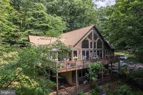 379 WINTERGREEN WAY, BERKELEY SPRINGS, WV 25411