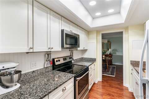 2956 Hathaway Rd Unit#807, Richmond, VA 23225