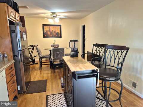 2114 COLUMBIA AVE, LANDOVER, MD 20785