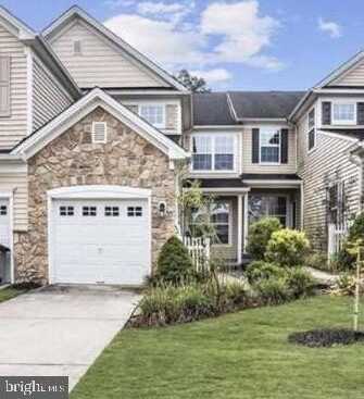 11 STERN LIGHT DR, MOUNT LAUREL, NJ 08054