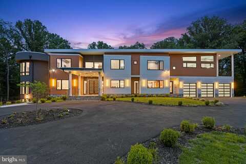 2209 HUNTER MILL RD, VIENNA, VA 22181