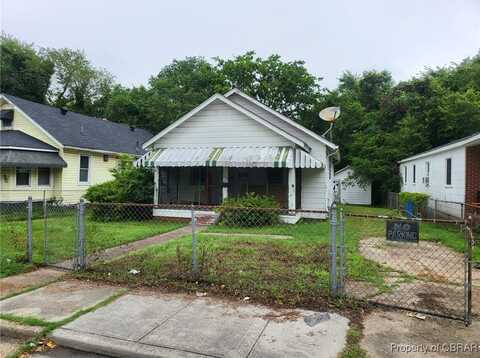 132 Ash Ave, Newport News, VA 23607