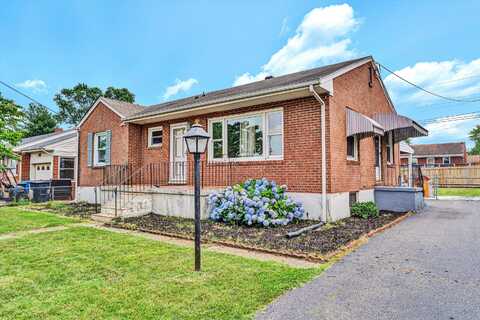 139 Christian AVE, Roanoke, VA 24012
