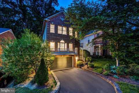 6732 BARON RD, MCLEAN, VA 22101