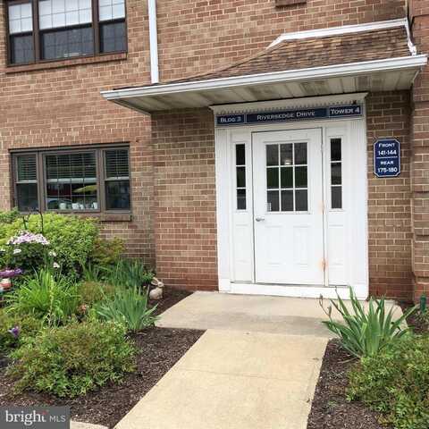 143 RIVERSEDGE DR #CONDO 143, NORRISTOWN, PA 19403