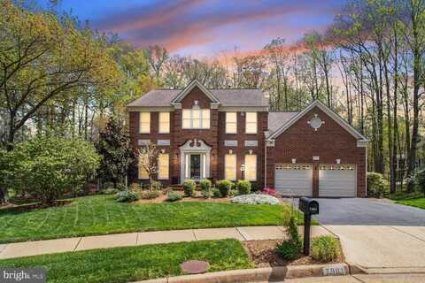 7901 BRACKSFORD CT, FAIRFAX STATION, VA 22039