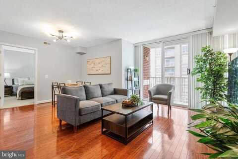 880 N POLLARD ST N #925, ARLINGTON, VA 22203