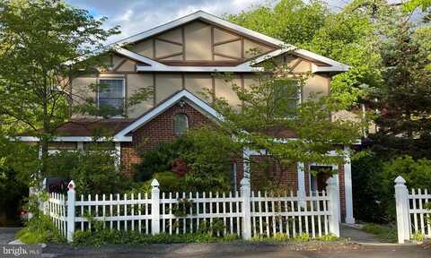 2905 24TH ST N, ARLINGTON, VA 22207
