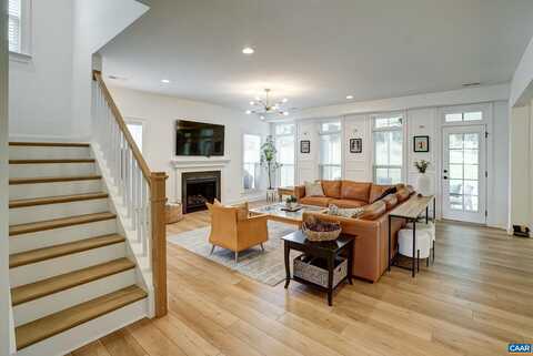 3439 ROWCROSS ST, Crozet, VA 22932