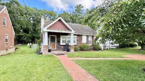 2436 Lofton RD, Roanoke, VA 24015