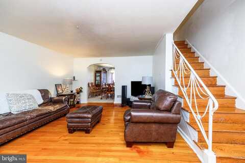 268 HAMPDEN RD, UPPER DARBY, PA 19082