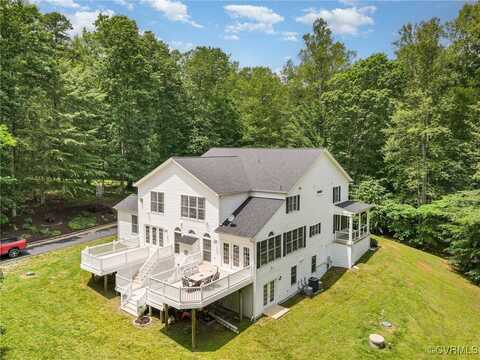 160 Walnut Ridge Dr, Stafford, VA 22556