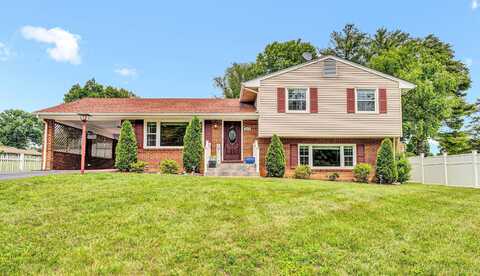 2604 McVitty RD, Roanoke, VA 24018