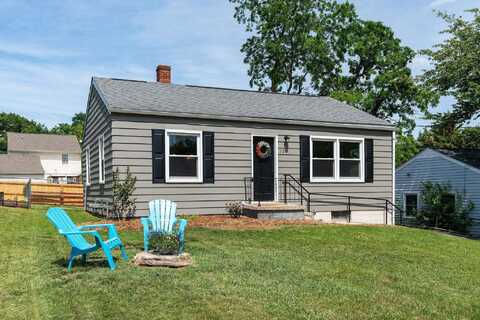 123 FRASER LN, Staunton, VA 24401