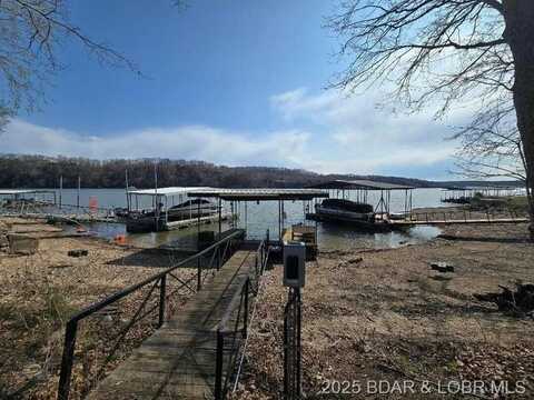 218 Chipmunk Drive, Edwards, MO 65326