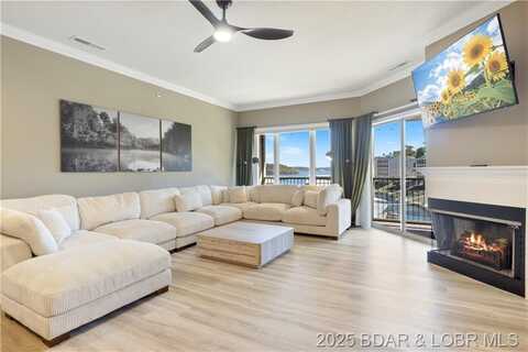 34 Bristol Bay Court, Lake Ozark, MO 65049
