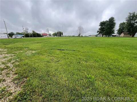 600 Fourth Street, Stover, MO 65078