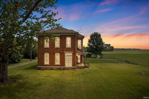 6539 NE Rockfield Road, Delphi, IN 46923