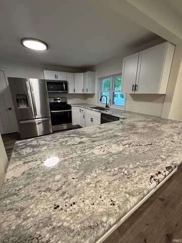701 Ravine Park Boulevard, Attica, IN 47918