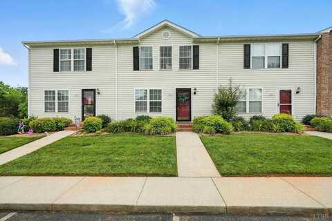 1019 Blake Court, Forest, VA 24551