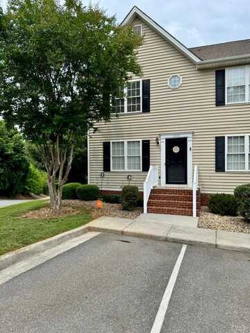 1810 Broadway St, Lynchburg, VA 24501