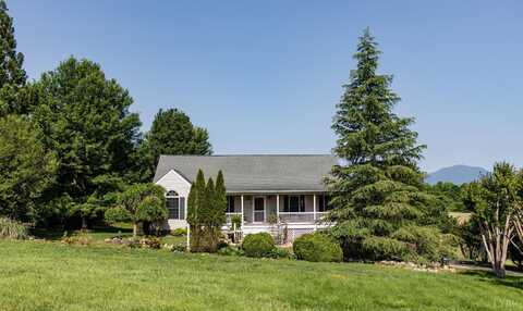 206 Meadowhill Circle, Goode, VA 24556
