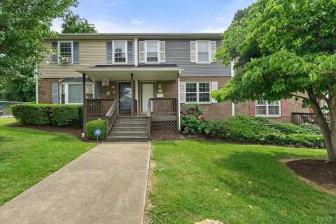 403 West Cadbury Drive, Lynchburg, VA 24502