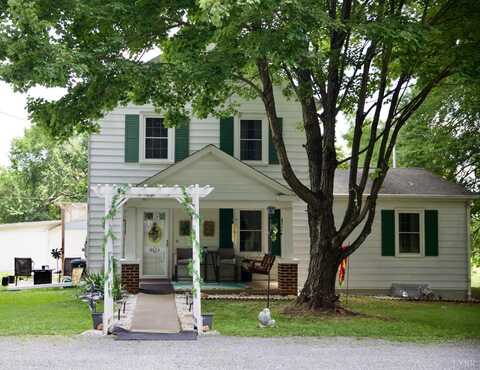 100 New Chapel Road, Rustburg, VA 24588