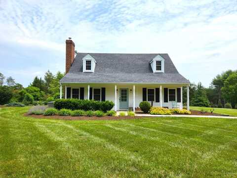 4557 Dearborn Road, Evington, VA 24550