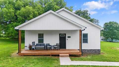 316 E Franklin St, Bedford, VA 24523