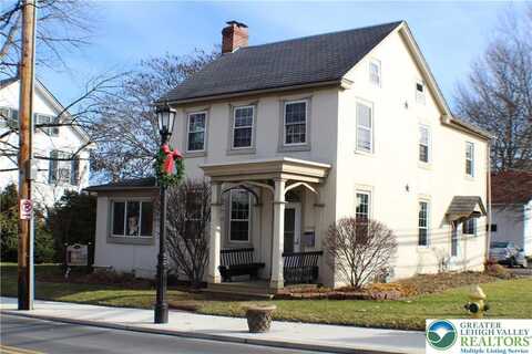 135 S Main Street, Coopersburg Boro, PA 18036