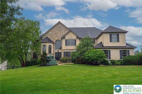 6532 Forest Knoll Court, Macungie, PA 18106