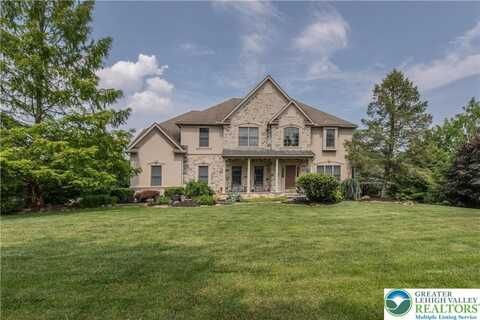 774 Lahr Road, Bushkill, PA 18064