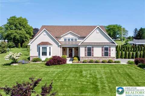 222 Danbury Drive, Bushkill, PA 18064