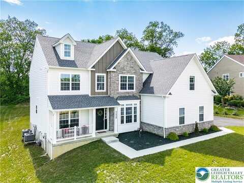 2638 Hollow View Drive, Fair Oaks, PA 18040