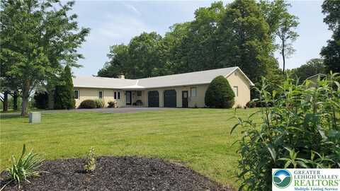 7367 Leisure Court, Lowhill Twp, PA 18069