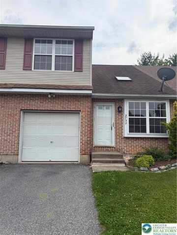 2732 Victoria Lane, Easton, PA 18045