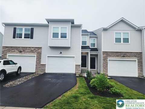 7635 Clayton Avenue, Coopersburg Boro, PA 18036