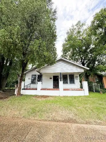 1422 S Holt Street, Montgomery, AL 36108