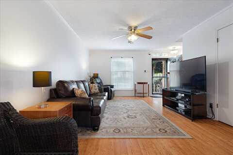 5868 ROXBURY, Memphis, TN 38119