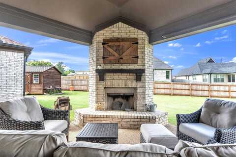45 LAUREL HEDGE, Oakland, TN 38060