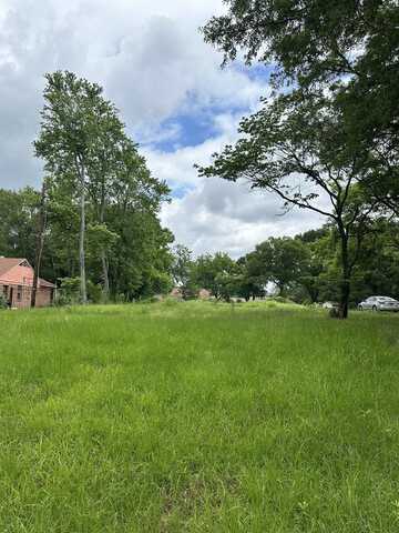 992 WHITEHAVEN, Memphis, TN 38116