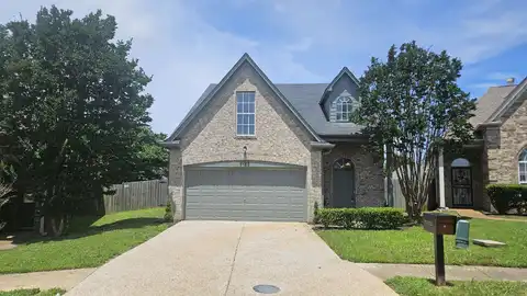 7122 QUEENS CROWN, Unicorp/Memphis, TN 38125