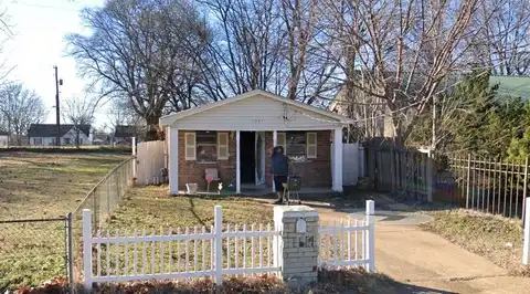 1305 ADELAIDE, Memphis, TN 38106