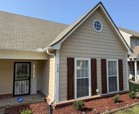 124 CENTER SPRINGS, Collierville, TN 38017