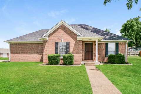 4590 LINDAWOOD, Memphis, TN 38128
