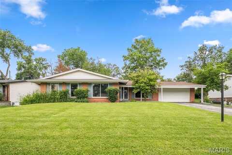 12141 Land O Lakes Drive, Saint Louis, MO 63146